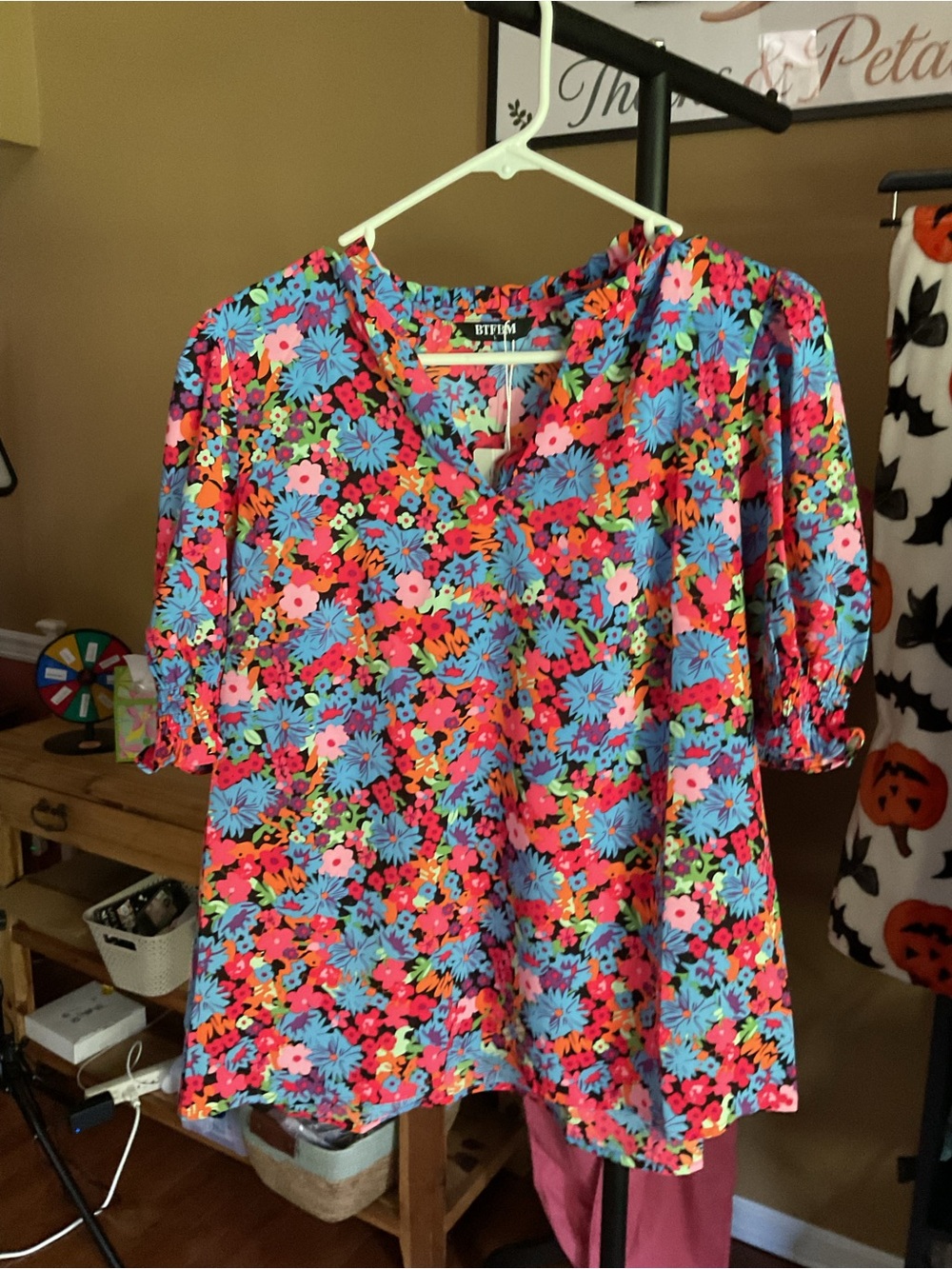 Bright Floral V-Neck Puff Sleeve Blouse - Multicolor